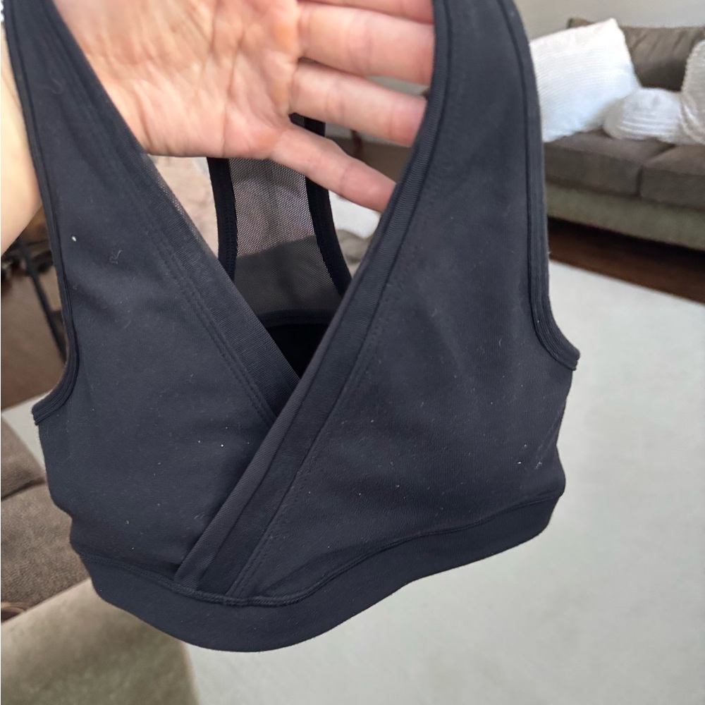 Lululemon Vneck Plunge Mesh Women's Sports Bra